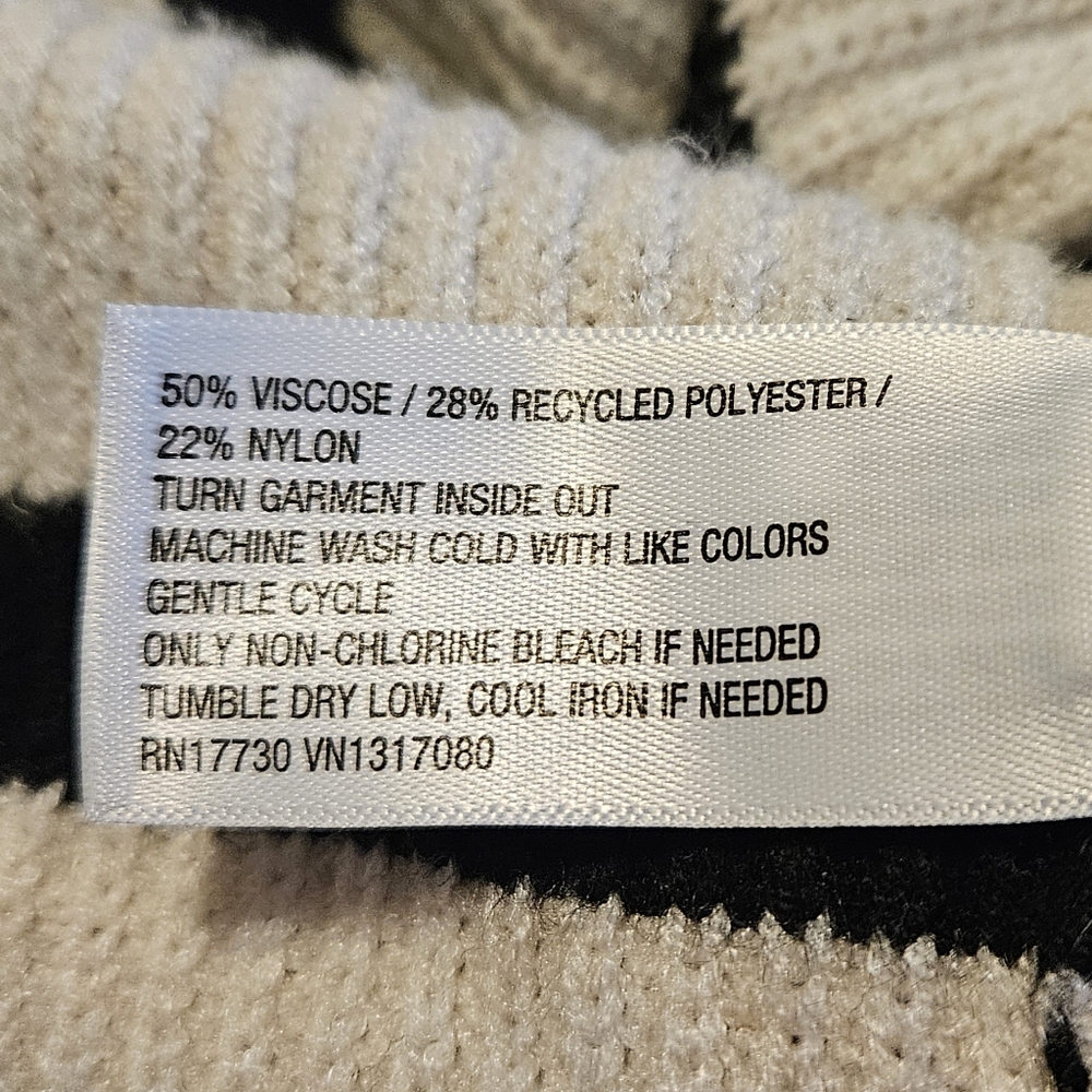 A New Day Medium Womens Cream And Black Crew Neck Sweater - Picture 5 of 5